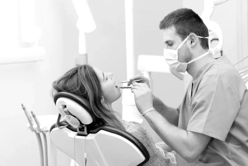 Implantología dental en Valencia: todo lo que debes saber