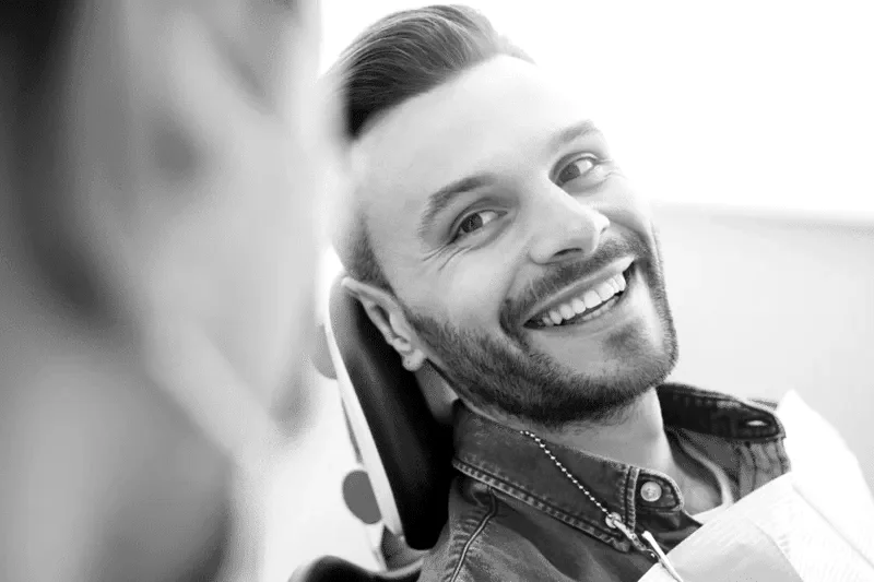 Periimplantitis: cómo cuidar de los implantes