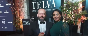 Doctor charani y esposa en los premios telva