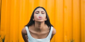 beneficios del chicle después de las comidas